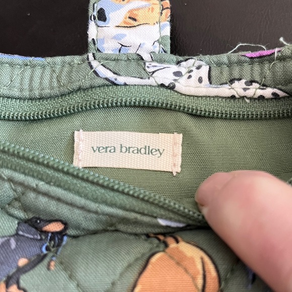 Vera Bradley Green Quilted Dog Park  Tab Wallet - Picture 2 of 6